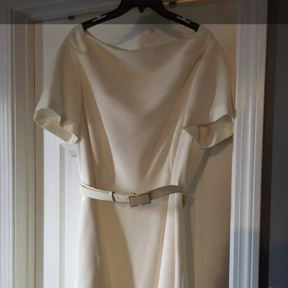 Brand New Women’s Size 14W Tahari Ivory Dress